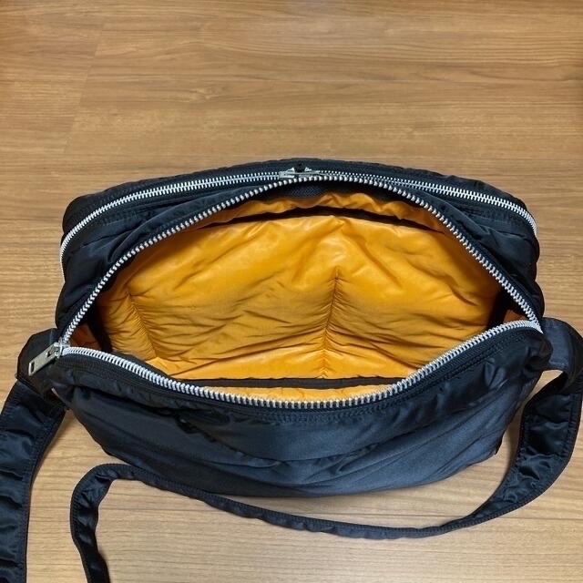 HEADPORTER(ヘッドポーター)のPORTER / TANKER SHOULDER BAG メンズのバッグ(ショルダーバッグ)の商品写真