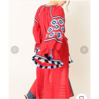 MARCH11 EMBROIDERI LONGSLEEVE GOWN