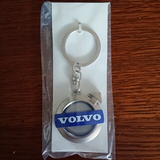 ボルボ(Volvo)の【しかせんべい様専用】  VOLVOキーホルダー 非売品(車外アクセサリ)
