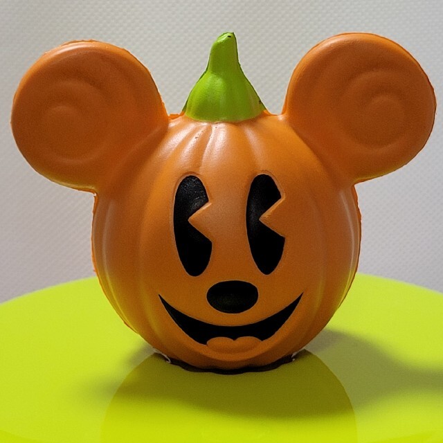 Disney(ディズニー)のディズニーランド ハロウィン ポップコーンバケツ エンタメ/ホビーのおもちゃ/ぬいぐるみ(キャラクターグッズ)の商品写真