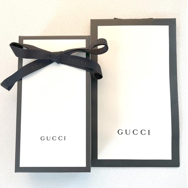 Gucci(グッチ)のGUCCI ショッパーと箱 インテリア/住まい/日用品のオフィス用品(ラッピング/包装)の商品写真