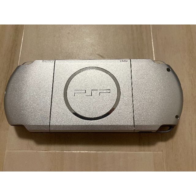 SONY(ソニー)の PSP　3000 バリューパック　ジャンク品 エンタメ/ホビーのゲームソフト/ゲーム機本体(携帯用ゲーム機本体)の商品写真