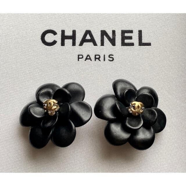 CHANEL　イヤリング　カメリアフラワー　ビンテージ