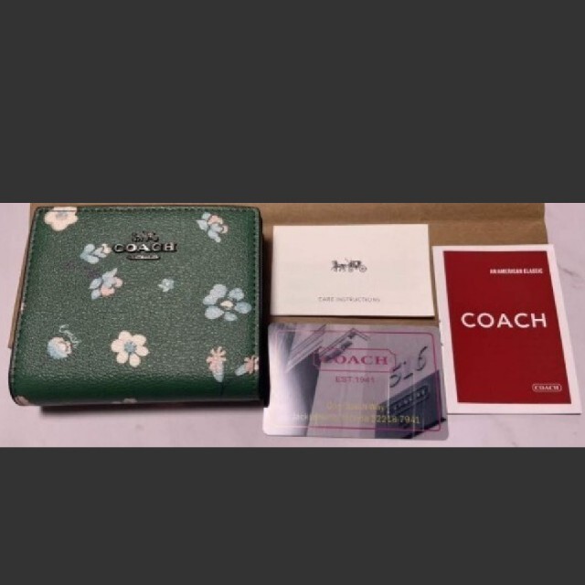 新品★COACH二つ折り財布 花柄 シグネチャー レディース CC858