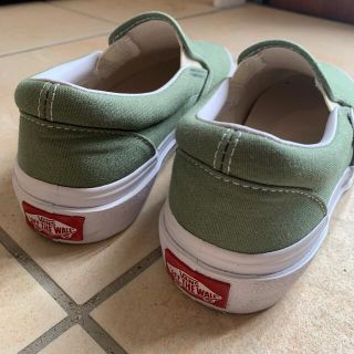 ヴァンズ(VANS)のVANS スニーカー スリッポン👟22cm(スリッポン)