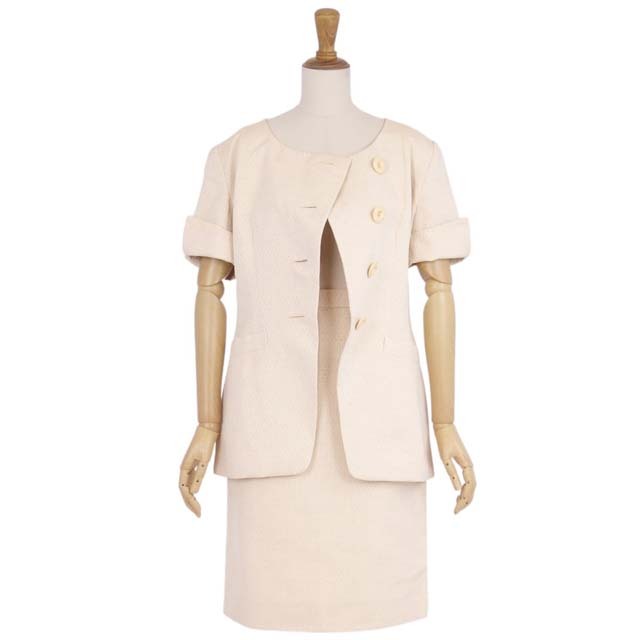 Christian Dior(クリスチャンディオール)のクリスチャンディオール セットアップ スカートスーツ ノーカラー 9 ジャケット レディースのフォーマル/ドレス(スーツ)の商品写真