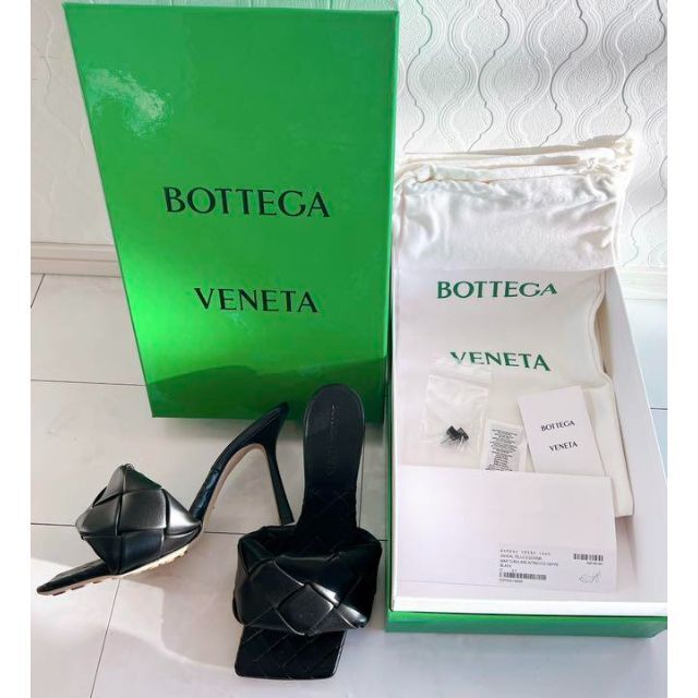 大人気！BOTTEGA VENETA ボッテガヴェネタ リド サンダル