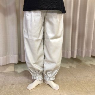 リーノ様専用価格　　裾絞りパンツ(カジュアルパンツ)