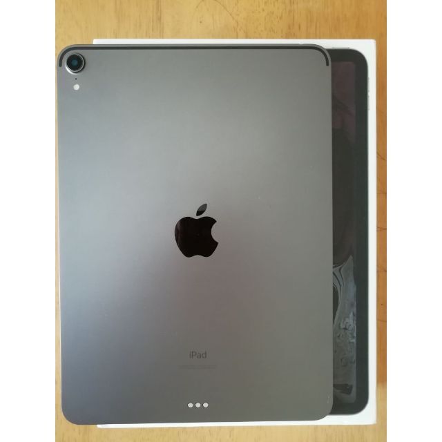 2018年／iPad Pro 11インチ 64GB／未使用のカバーとキーボード