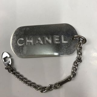 シャネル(CHANEL)のRR380 シャネル　キーホルダー　プレート　シルバー(キーホルダー)