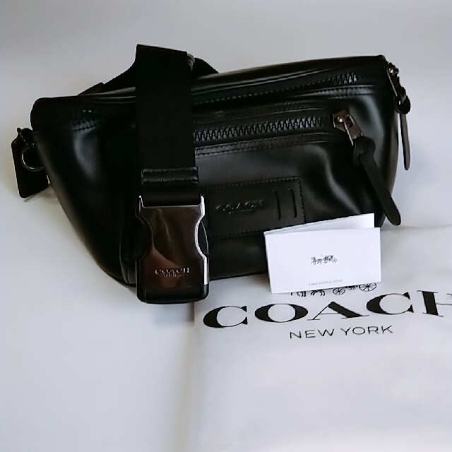 COACH(コーチ)のCOACH　ボディバッグ　ウエストポーチ　皮革　黒色　コーチ メンズのバッグ(ボディーバッグ)の商品写真