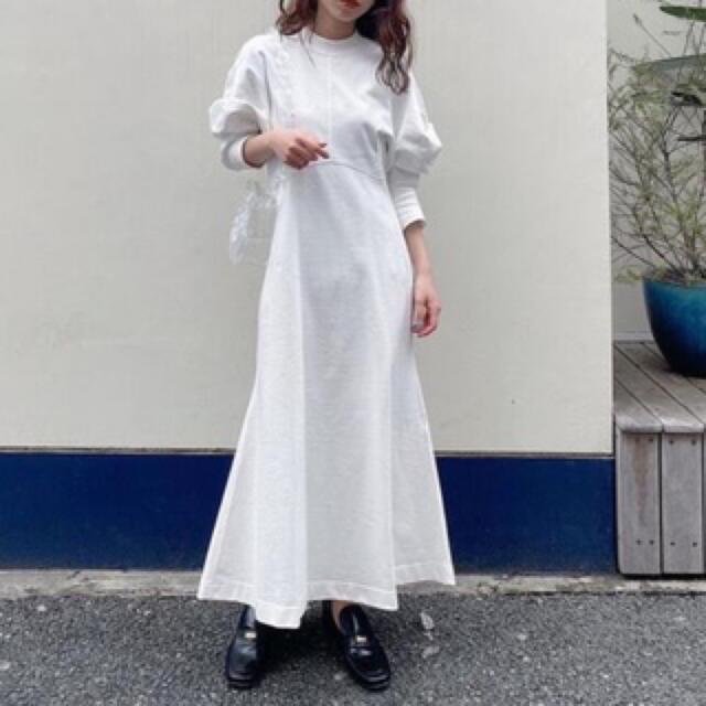 mame(マメ)の新品mame Classic Cotton Dress - white  レディースのワンピース(ロングワンピース/マキシワンピース)の商品写真