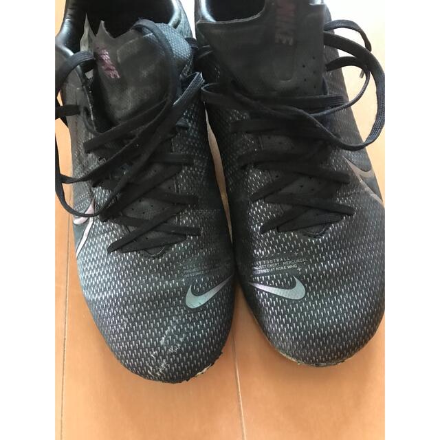 別の箱に入れて配送します新品　スパイク　NIKE サッカー　25センチ