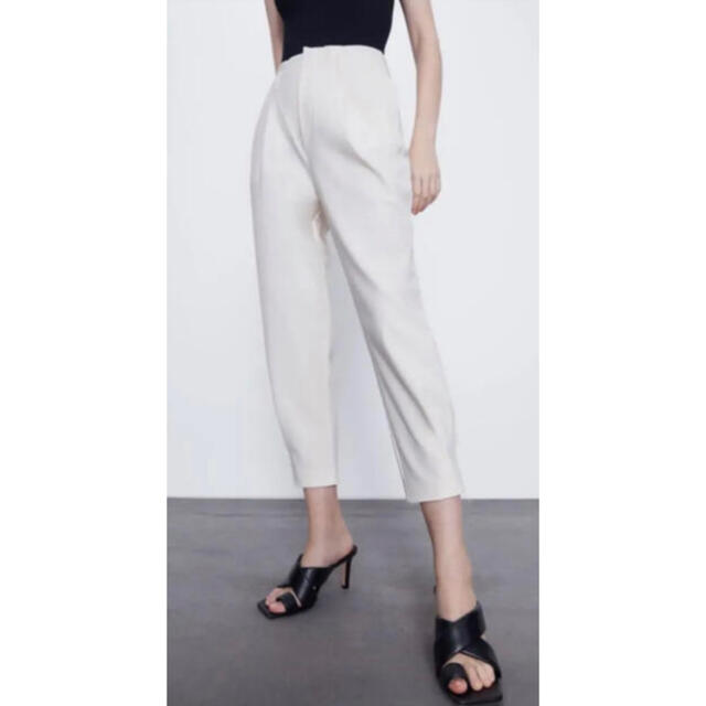 ZARA ダーツ入りハイウエストパンツ L