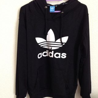 アディダス(adidas)のadidas♡パーカー(パーカー)