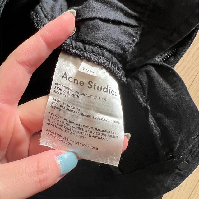 Acne Studios(アクネストゥディオズ)のacne studious スキニー　黒 レディースのパンツ(デニム/ジーンズ)の商品写真