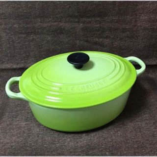  LE CREUSET ル・クルーゼ　ココット　オーバル　23cm キウイ　黄緑(鍋/フライパン)