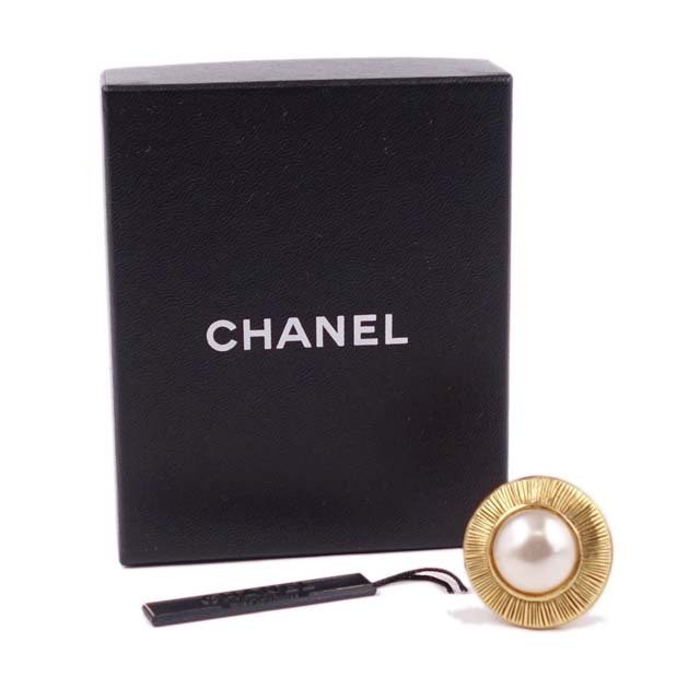 CHANEL(シャネル)のシャネル イヤリング フェイクパール 片耳 アクセサリー レディース レディースのアクセサリー(イヤリング)の商品写真