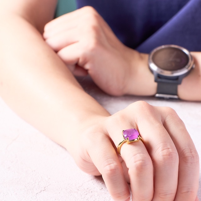 【07】ラベンダージェイド スクエア 爪留め フリーサイズ リング 天然石 指輪 レディースのアクセサリー(リング(指輪))の商品写真