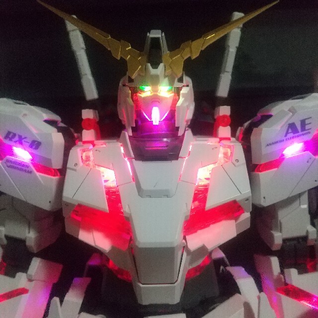 pg 1/60 ユニコーン ガンダム led付き ガンプラ プラモデル