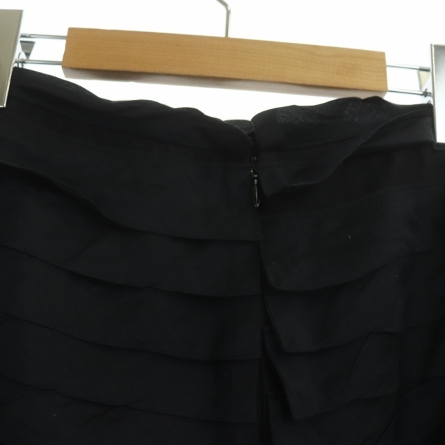 Drawer(ドゥロワー)のドゥロワー Drawer ティアードスカート シルク ミニ 36 ブラック 黒 レディースのスカート(ミニスカート)の商品写真