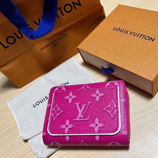 LOUIS VUITTON  ポルトフォイユ・ルー M81472