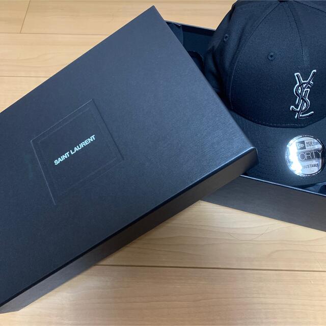 SAINT LAURENT - サンローラン NEWERA コラボ キャップ 日本未 SAINT LAURENT - サンローラン NEWERA コラボ キャップ 日本未