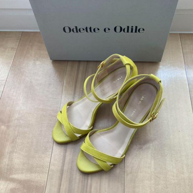 Odette e Odeile オデットエオディール  クロスサンダル 37