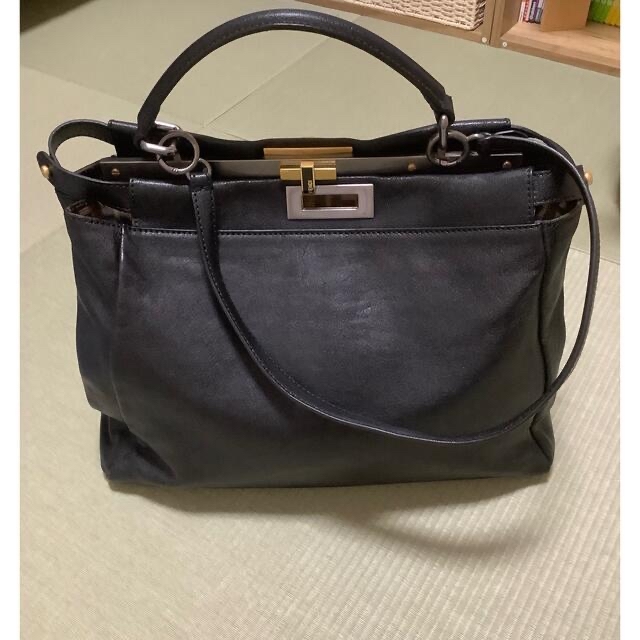 横およそ30cm値引き FENDI ショルダーバッグ