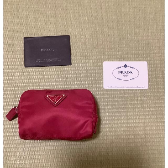 PRADA(プラダ)のプラダナイロンポーチ   プラダ(PRADA) ヴェラ VELA  正規品 レディースのファッション小物(ポーチ)の商品写真