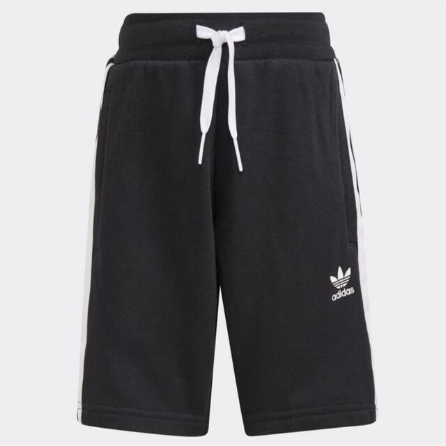 adidas(アディダス)の【新品】adidas アディダス トレフォイル 上下 セットアップ 120 キッズ/ベビー/マタニティのキッズ服男の子用(90cm~)(その他)の商品写真