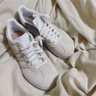 adidas ⭐︎ chioigo beige スニーカー ベージュ 25.5