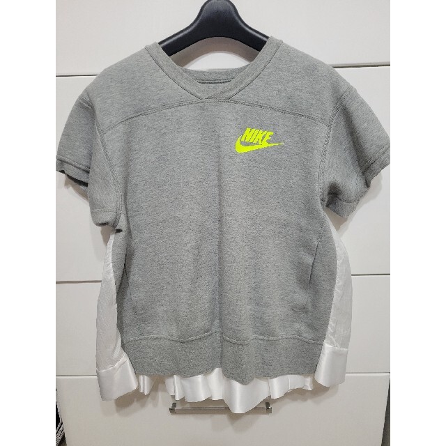 ♡NIKE×sacai バックプリーツTシャツ♡