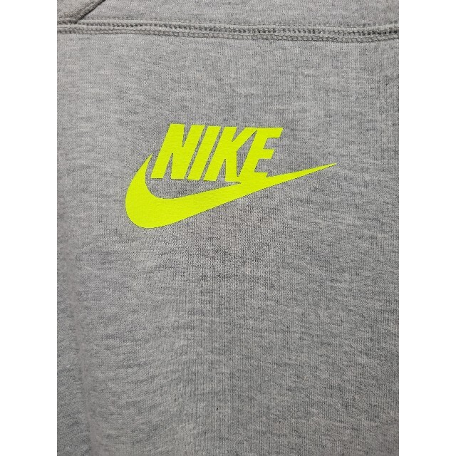 sacai(サカイ)の美品　NIKE×sacai  バックプリーツトップ　異素材　半袖 アパレル レディースのトップス(トレーナー/スウェット)の商品写真