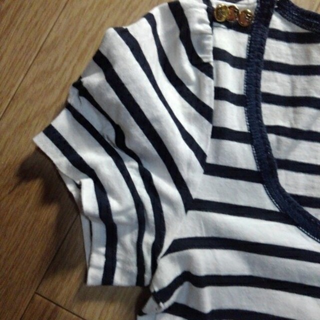 BURBERRY(バーバリー)のBURBERRY　Ｔシャツ レディースのトップス(Tシャツ(半袖/袖なし))の商品写真