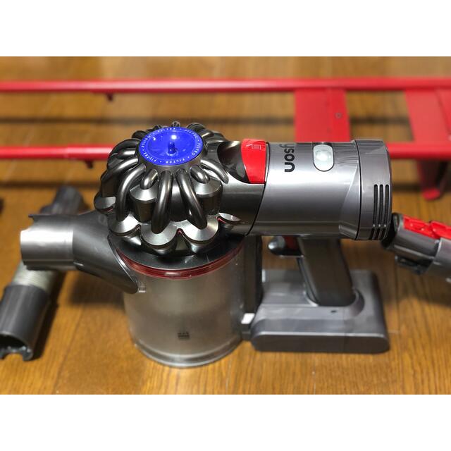 お値下げしました❗️Dyson V7 Fluffy ダイソン 掃除機 セット - 掃除機