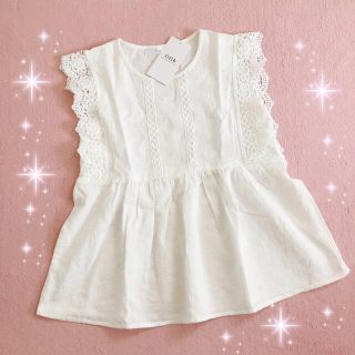 フィフス(fifth)の☆fifth☆お花レース付き☆ペプラムトップス☆新品ホワイト(カットソー(半袖/袖なし))