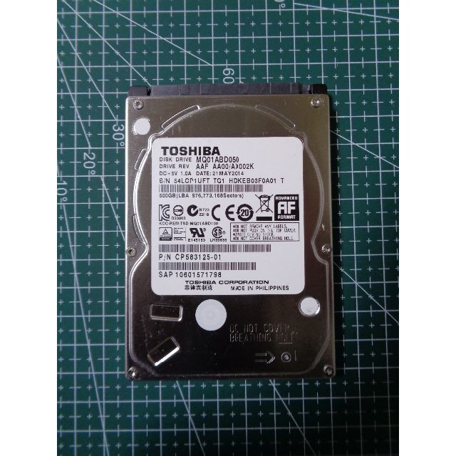 東芝(トウシバ)のTOSHIBA 500GB HDD 2.5インチ 9.5mm スマホ/家電/カメラのPC/タブレット(PCパーツ)の商品写真