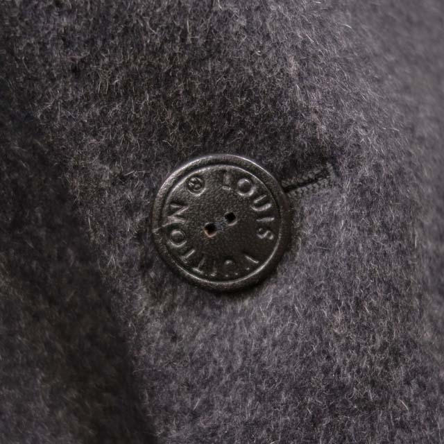 LOUIS VUITTON(ルイヴィトン)のルイヴィトン コート ラムレザー 切り替え ウール アンゴラ ダブルフェイス メンズのジャケット/アウター(ステンカラーコート)の商品写真