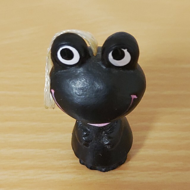 昭和レトロ古い黒ケロちゃん指人形コロちゃん珍色☆希少カラー 昭和レトロ古い黒ケロちゃん指人形コロちゃん珍色☆希少カラー
