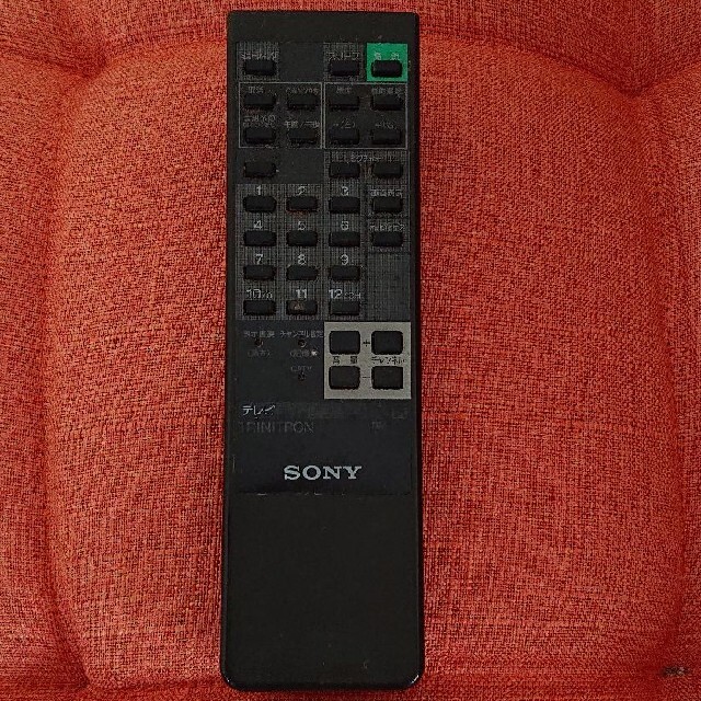 SONY(ソニー)のジャンク品 SONY ブラウン管テレビ リモコン スマホ/家電/カメラのテレビ/映像機器(テレビ)の商品写真