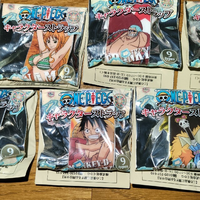 ONE PIECE(ワンピース)の①未開封　ONE PIECEキャラクターストラップ　全９種フルコンプ エンタメ/ホビーのアニメグッズ(ストラップ)の商品写真