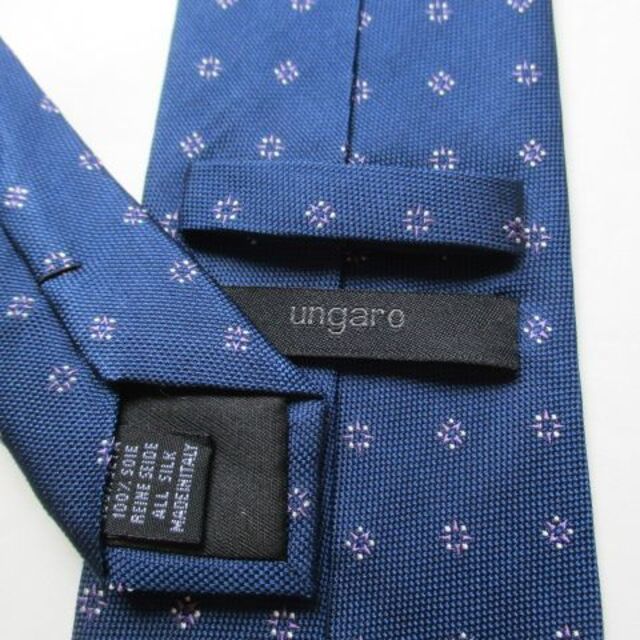 U by ungaro(ユーバイウンガロ)の未使用 ウンガロ ungaro シルク ネイビー ネクタイ イタリア製 メンズのファッション小物(ネクタイ)の商品写真