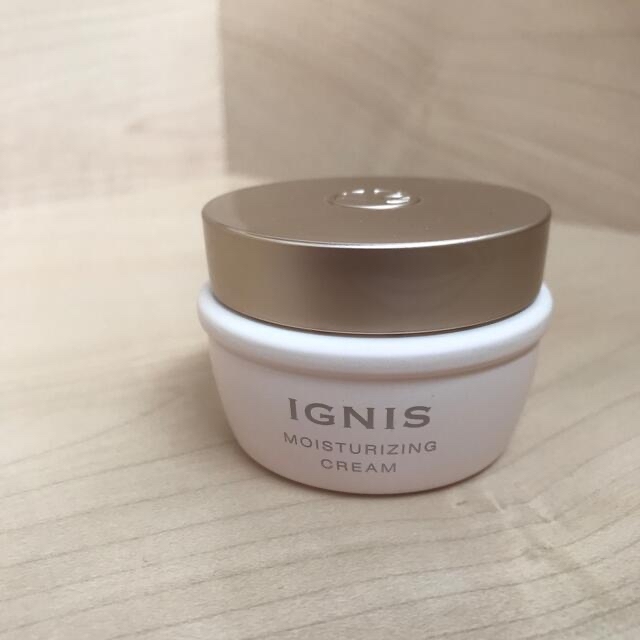 IGNIS(イグニス)の★むら様専用★イグニス　モイスチュアライジングクリーム コスメ/美容のスキンケア/基礎化粧品(フェイスクリーム)の商品写真