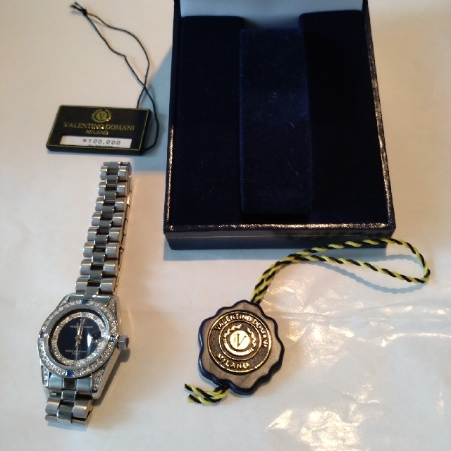 VALENTINO(ヴァレンティノ)の腕時計 《VALENTINO DOMANI》 レディースのファッション小物(腕時計)の商品写真