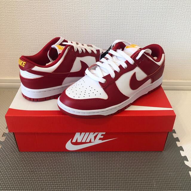 NIKE(ナイキ)の24.5cm 送料無料 NIKE DUNK LOW RETRO GYM RED メンズの靴/シューズ(スニーカー)の商品写真