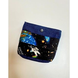 蓋なし移動ポケット 宇宙柄 ハンドメイド(外出用品)