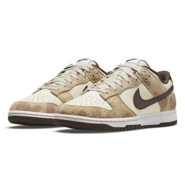 TravisScottNIKE DUNK LOW ANIMAL PACK GIRAFFE キリン