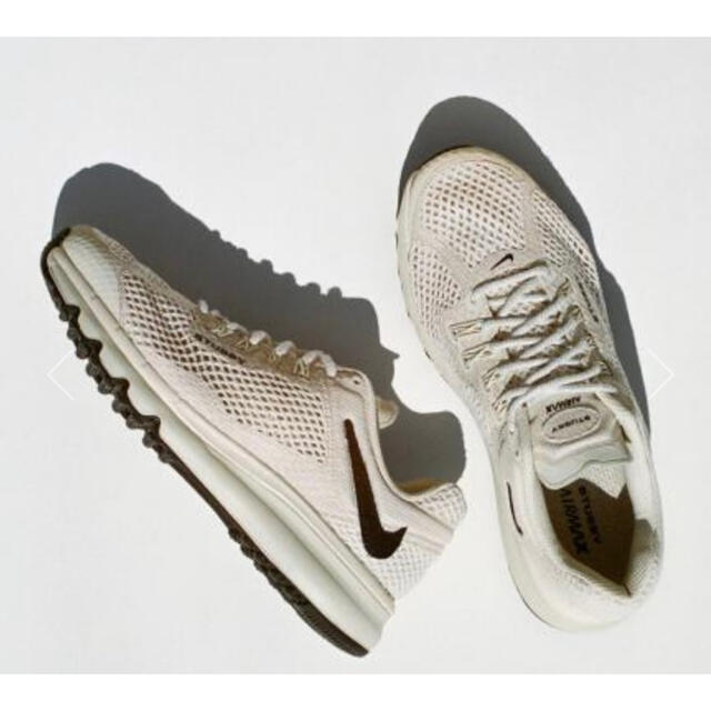 NIKE(ナイキ)のStussy × Nike Air Max 2013 Fossil 28.0cm メンズの靴/シューズ(スニーカー)の商品写真