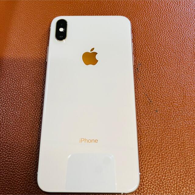 iPhone(アイフォーン)のiPhone 10smax 256GB シルバー　美品 スマホ/家電/カメラのスマートフォン/携帯電話(スマートフォン本体)の商品写真